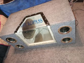 Speaker box