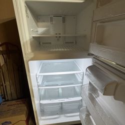 LG 20 Co. Ft Refrigerator 