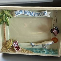 5x7 Honeymoon frame - new