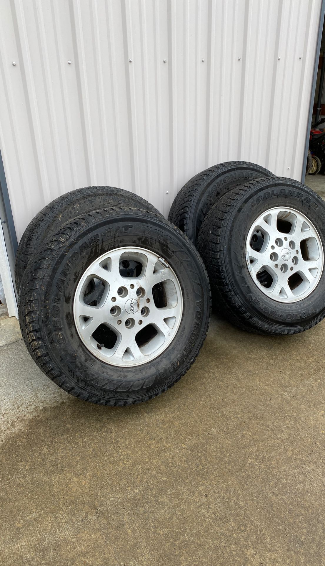 Jeep wheels