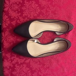 Brand new size 10 Massimo flats