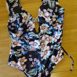 Brand new one peice womens swimsuit size L 
