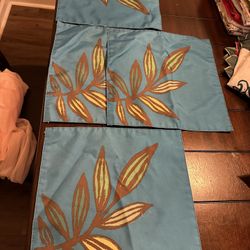 4 Fabric Placemats 
