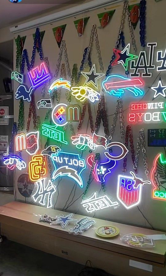 LED CHAINS CUSTOM LED SIGNS