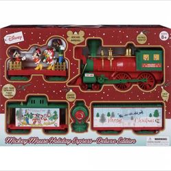 Deluxe Mickey Mouse Train Set 
