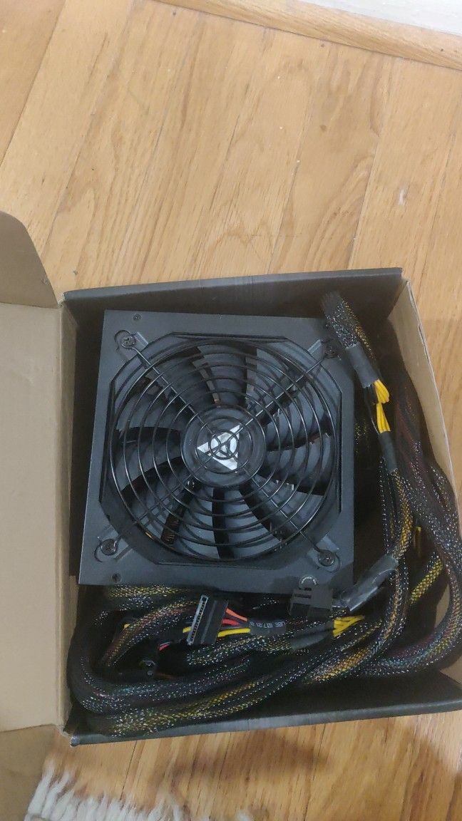 Apevia Prestige 800 Watt Gold Power Supply