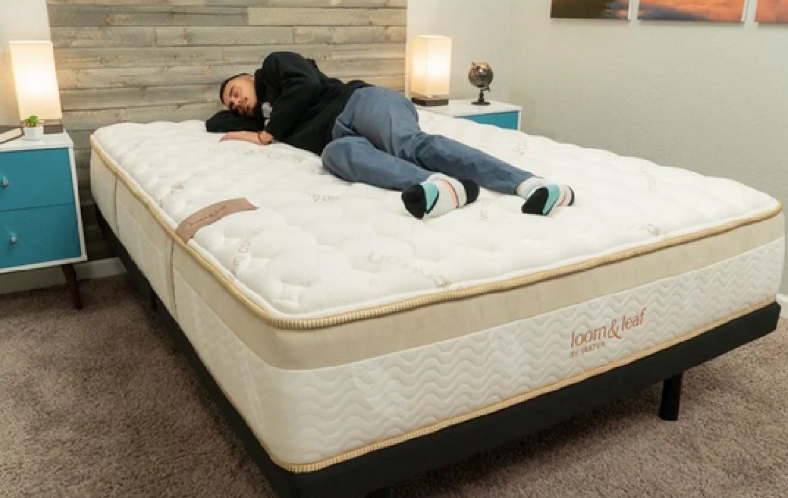 Saatva/ Loom & Leaf King Relaxed Firm Mattress