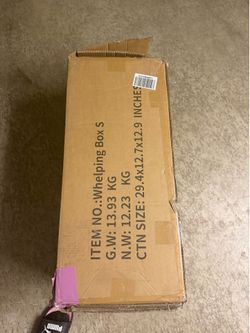 Whelping box