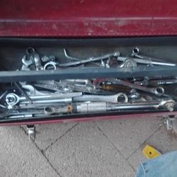 Sockets And Wrenches