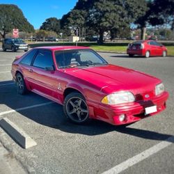 1990 Ford Mustang