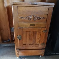 Jewel Steinfeld Ice Box