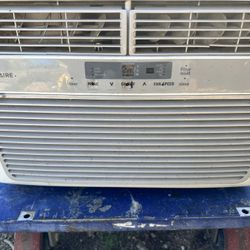 Window Ac Unit (Frigidaire)