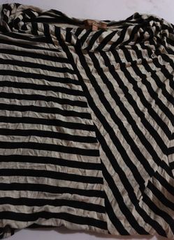 Women's Ellen Tracy 1X black and white striped 3/4 shirt