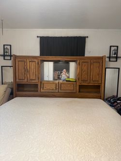 Oak King Headboard with Storage and Mirror