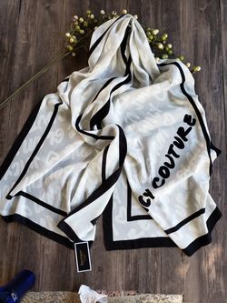 NEW/TAGS JUICY COUTURE WRAP SCARF SHAWL