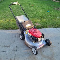 HONDA Lawn Mower 