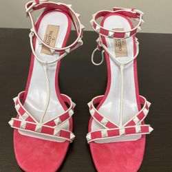 Valentino Garavani Pink Rockstud Ankle Starp Sandal Heels 