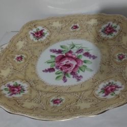 ROYAL ALBERT DEVONSHIRE SQUARE CAKE PLATE 9"