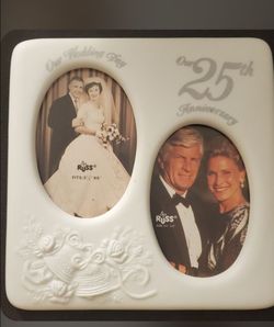 Brand new beautiful hallmark 25 th anniversary frame. ( never used ).