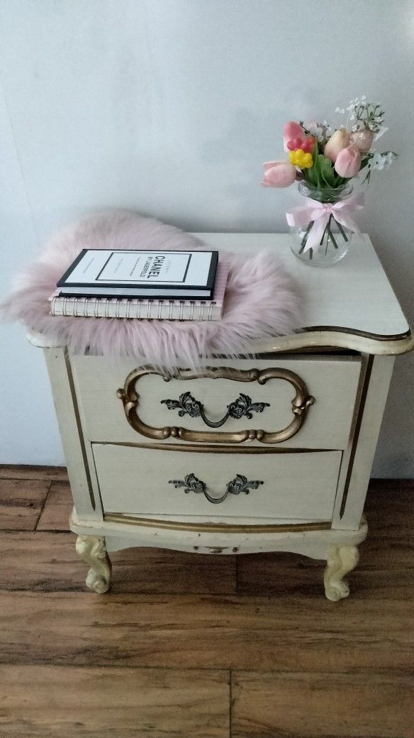 Night Table Mesita De Noche
