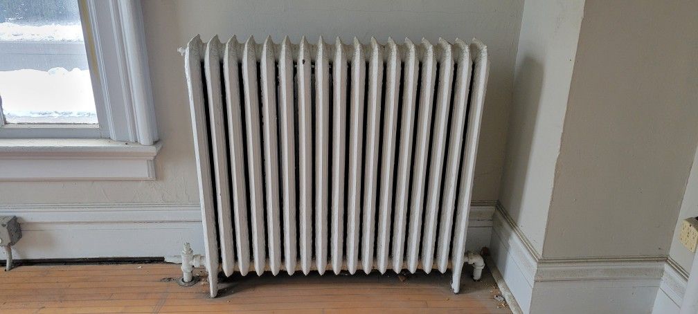 Vintage Cast Iron Radiator- 18 Ribs