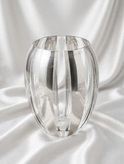 Clear Crystal Glass Vase with Ribbed Design