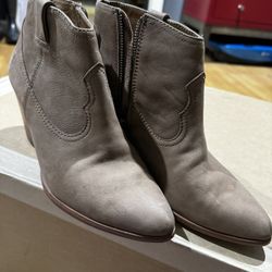 Frye 8.5 Boots 