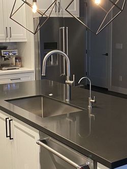 Quartz and Granite Countertops 2cm or 3cm Sale and Installation