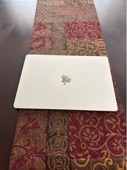 MacBook