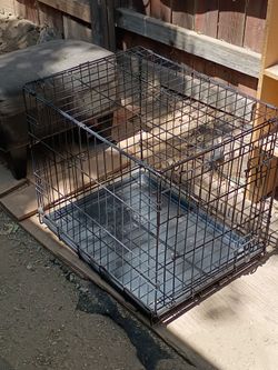 Like new size small dog cage