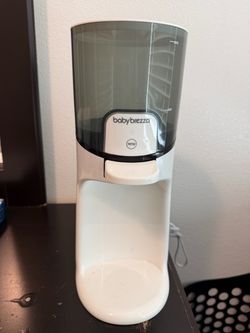 Baby Brezza Water Warmer/Dispenser – Works but Leaks – $10