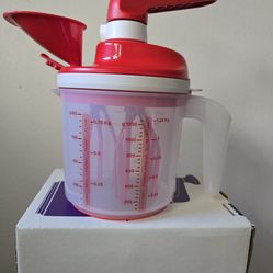 Hand mixer