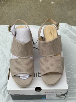 Brand New Women’s Liz Claiborne Taupe Espadrille Platform Wedges Ankle Strap Sandals Size 8.5