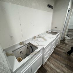 Vanities Countertops Of Granite, Quartz, Quartzite, Marble, Ceramics, Etc!