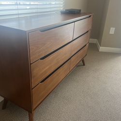 New Mid Century Dresser.  Solid Wood / Oak Finish.  58x17x35H.  Free Delivery!