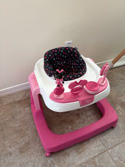 Minnie Mouse Walker