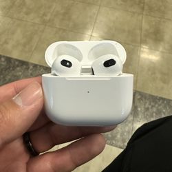 3rd Generation Airpods. 