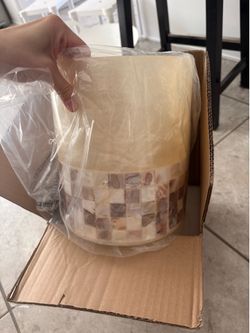 Trash can