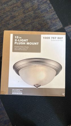 Flush mounted light