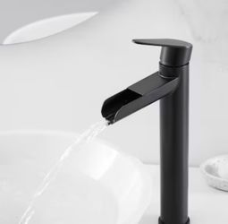 BWE Matte Black Vessel 1-handle WaterSense Waterfall black and nickel F3B