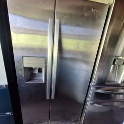 Refrigerator 