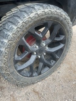 33x12.50r22 Snow Flaks 6 Lug Chevy