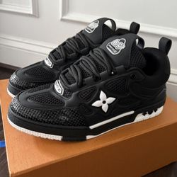 Louis Vuitton Men’s Black Trainers 