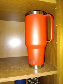 Red yeti tumbler cup with lid/ no straw