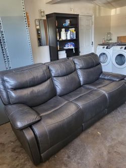 Recliner Mechanical Couch