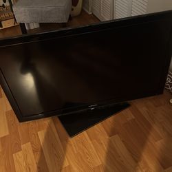 46-inch LCD HDTV SAMSUNG