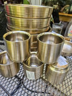New Set of plat and bowls, noodle bowles and cups