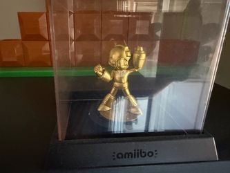 Gold Mega man amiibo