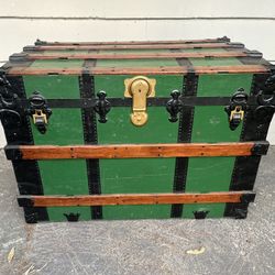 Antique Steamer Trunk Vintage Home Decor Coffee Table