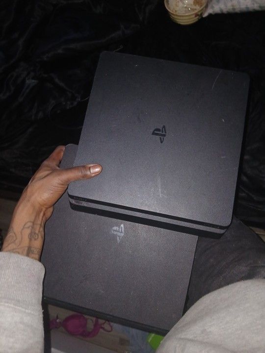 Two Ps4